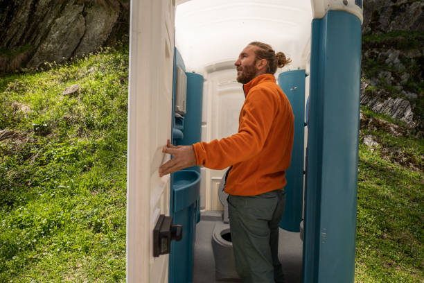Best Construction site porta potty rental  in Huron, SD